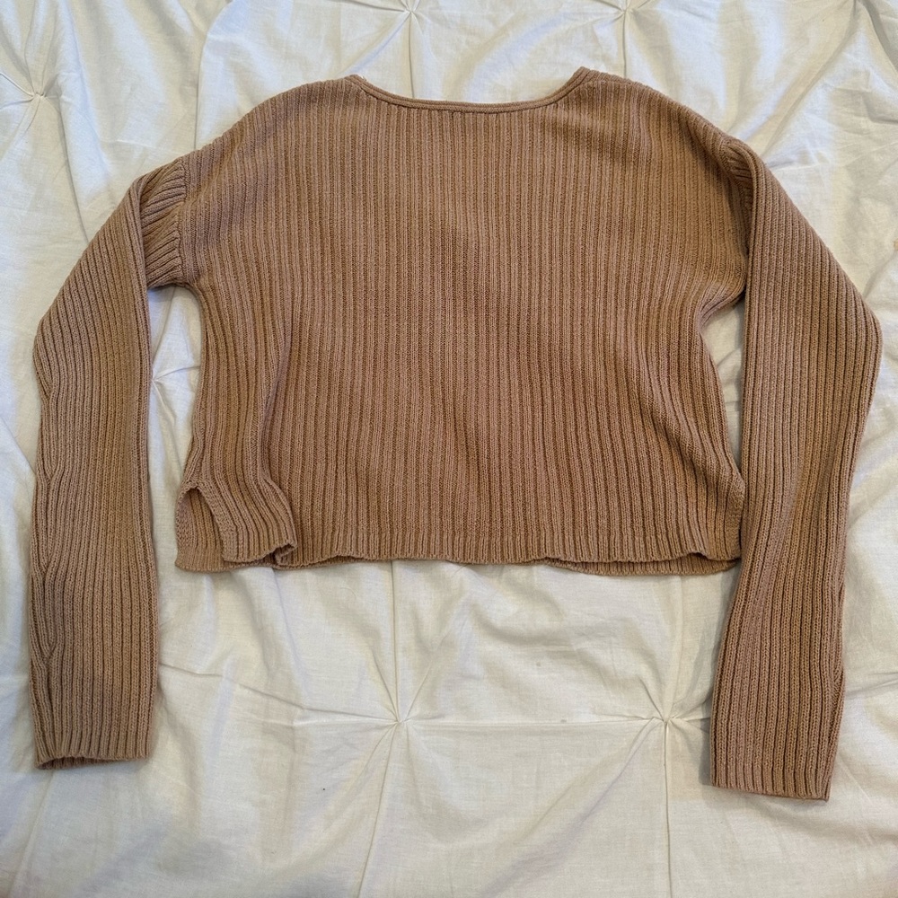 Tan sweater - Picture 3 of 3